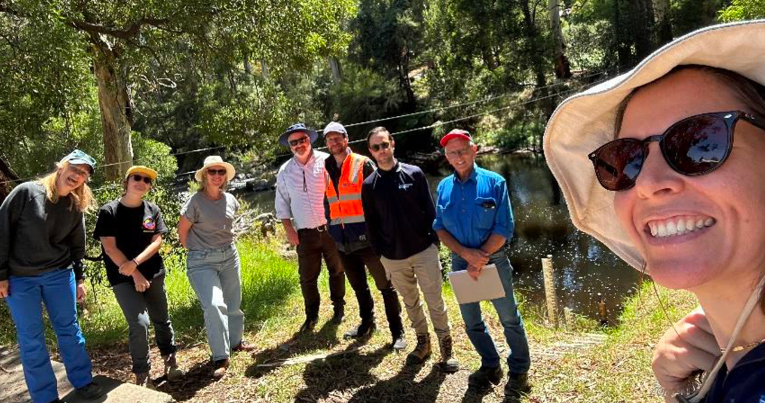 Melbourne Waters Team and Wurundjeri’s Water Program group selfie